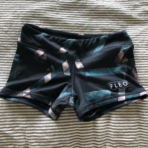 Fleo Dark Geo